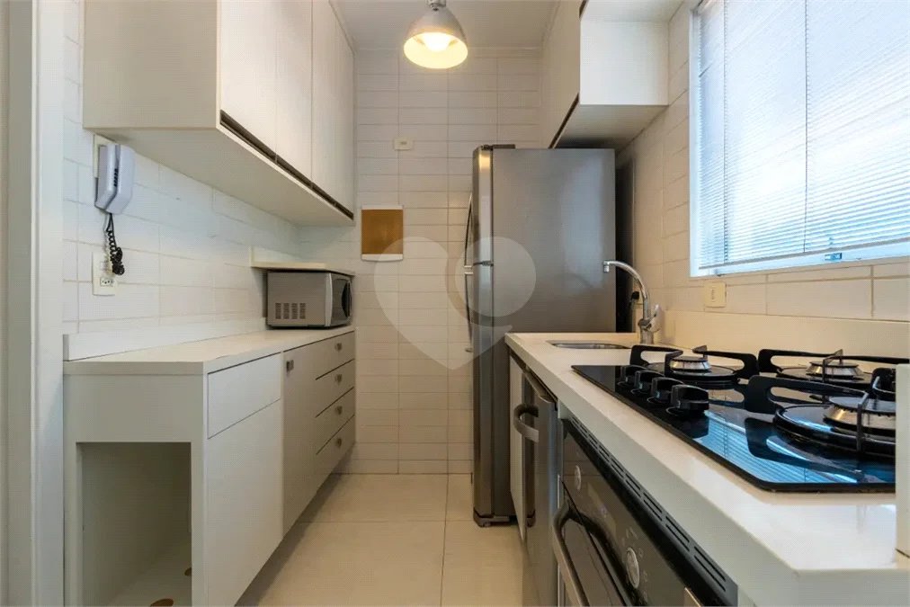 Apartamento para venda em Moema com 2 quartos, sendo 2 suítes, 70m²