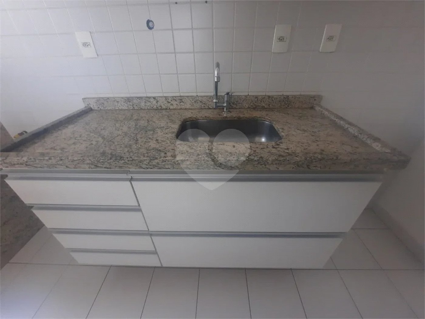 APARTAMENTO RESIDENCIAL em INDAIATUBA - SP, EDIFÍCIO VILLA FELICITÀ -visitas a partir de visitas a partir de 01/12/26 - Excelente apartamento para locação ,- aluguel- R$4.200,00 , condominio, R$ 729,60, incluso taxa de gas, iptu de R$ 169,99 -com box garagem - o iptu do box de 2065 esta quitado