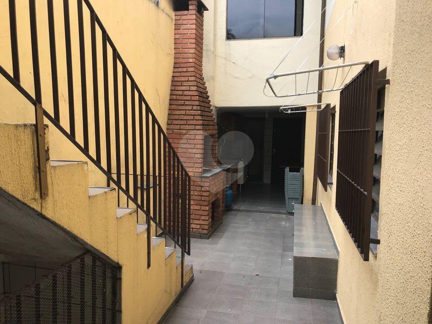 Sobrado imponente à venda no Jardim Leonor de Barros