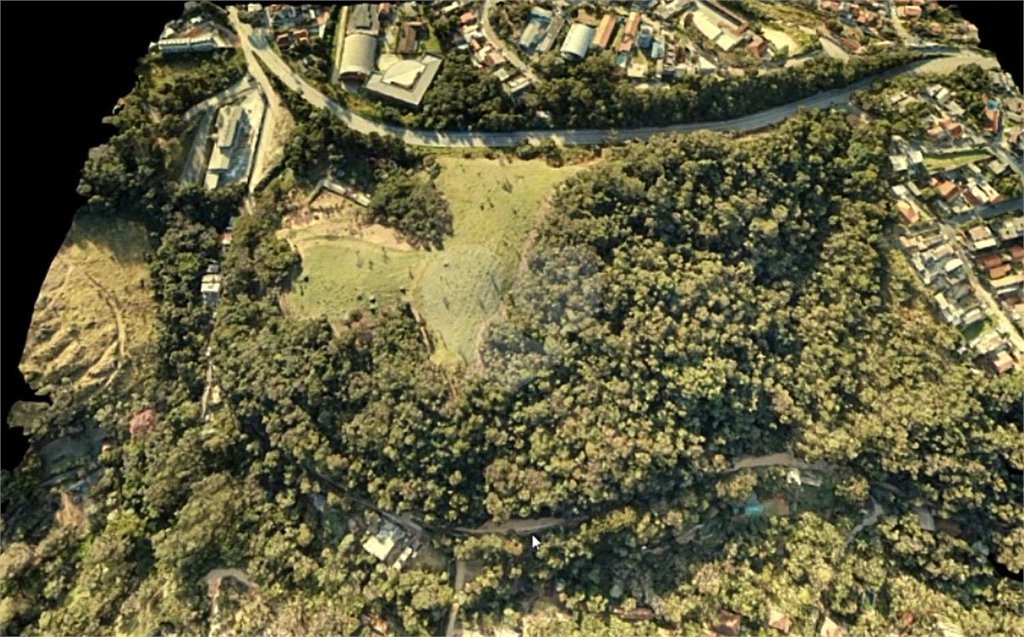 Área de terra de 156 mil m2 à venda em São Roque, zona mista (residencial/industrial)