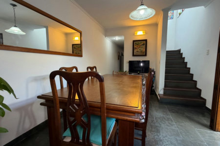 Casa para venda em Jardim Peri Peri com 3 quartos, sendo 1 suíte, 149m²
