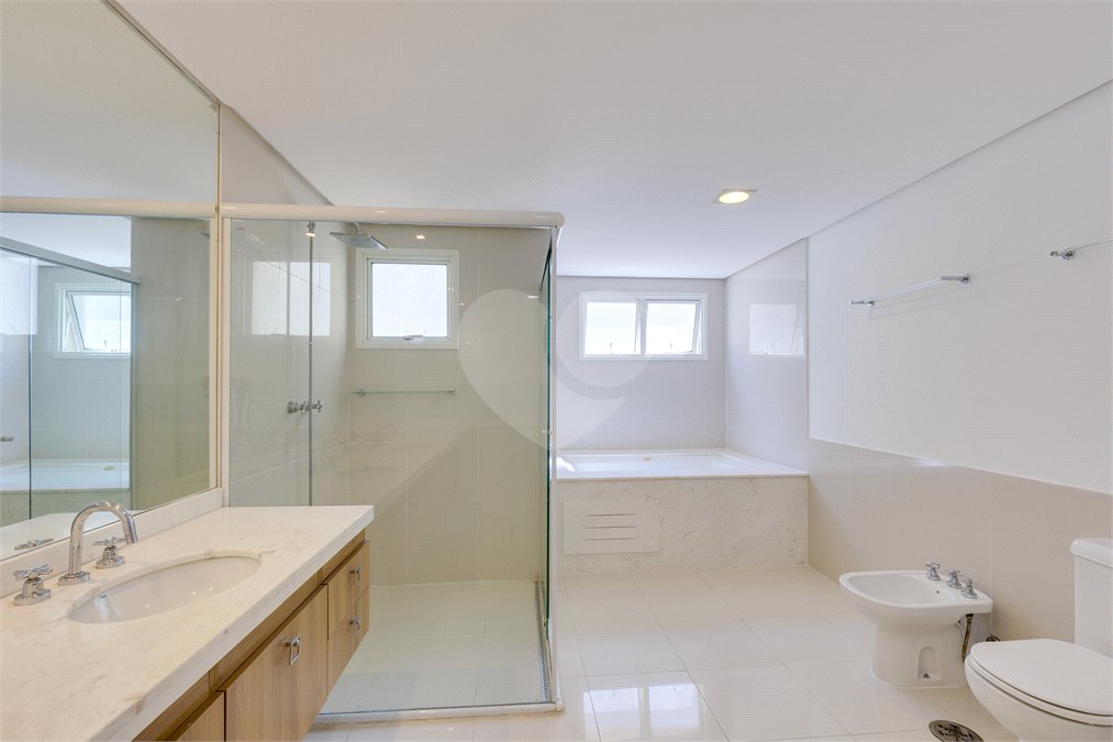 Apartamento para alugar com 4 suítes em Alto da Boa Vista, São Paulo, SP