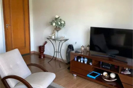 Apartamento em Atibaia com 2 dormitórios (1 suíte), 1 vaga de garagem, elevador, área de lazer com piscina