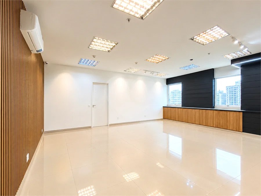 Sala Comercial com Renda no Domo Business – 56 m² Distribuídos em 2 Ambientes!