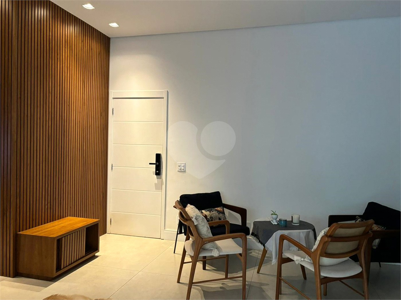 Apartamento Garden na Mooca de 322m² com 3 suítes e 5 vagas.