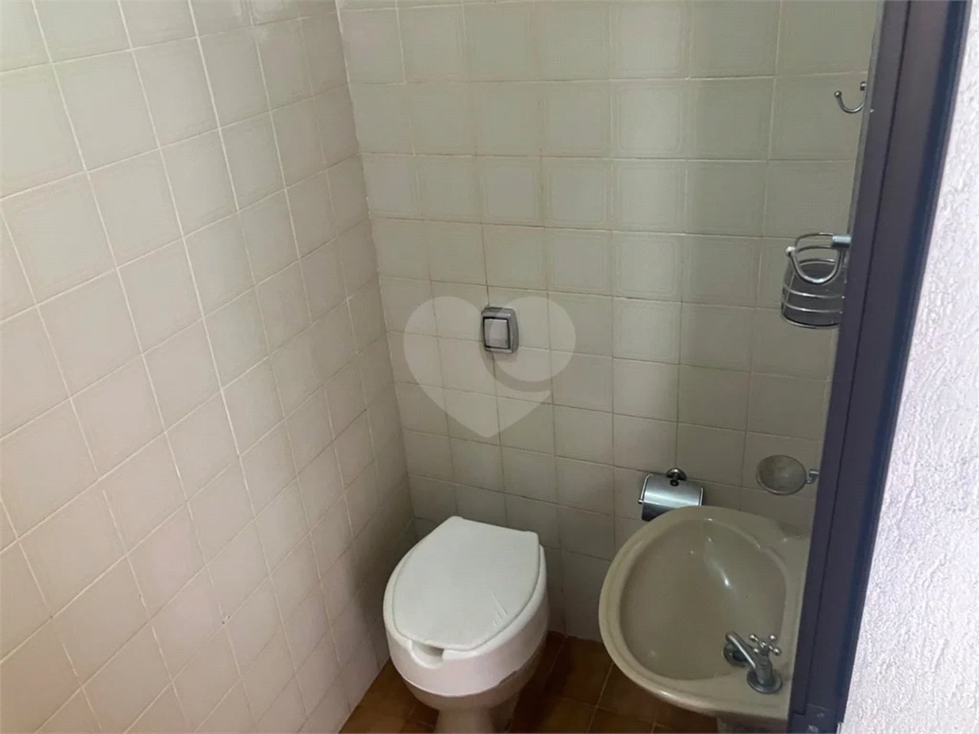 SOBRADO 3 QUARTOS 5 VAGAS DE GARAGEM PARADA INGLESA - ZN