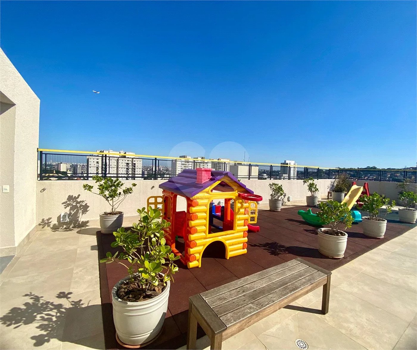 Apartamento para venda e locação com 2 quartos e 1 vaga na Vila Rosália
