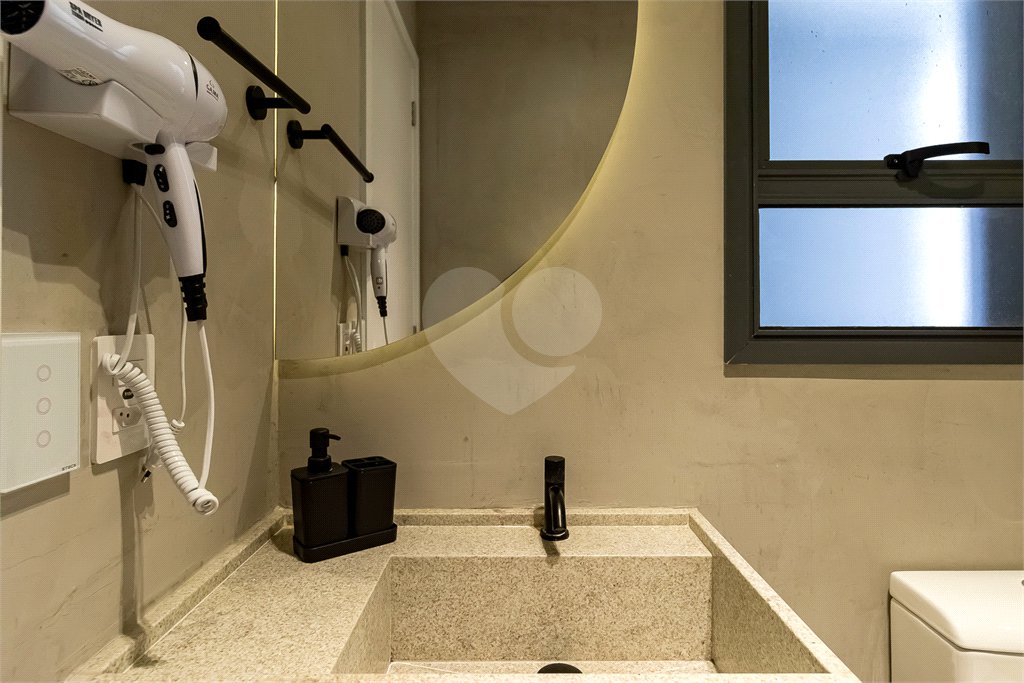 Apartamento com 24m² próximo a avenida Paulista e Metrô Consolação.