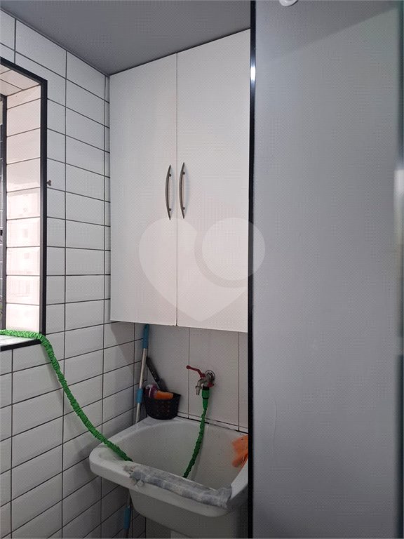 Apartamento moderno e mobiliado, 1 dormitório 1 banheiro, sala de star com varanda, cozinha americana, na Vila Olímpia.
