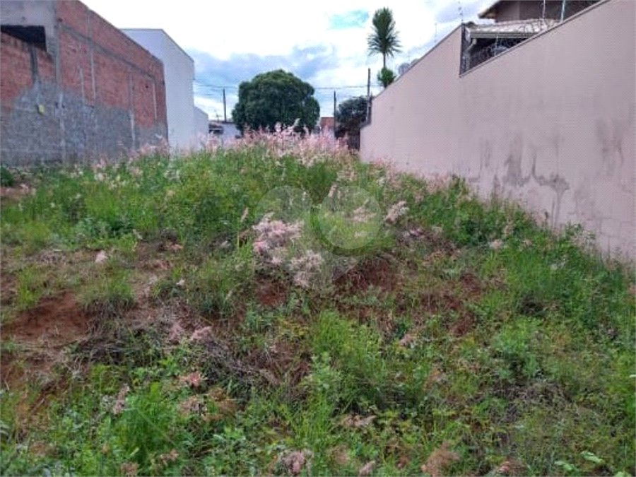 Terreno à venda no Jardim Embaré, (10x32) 320m².