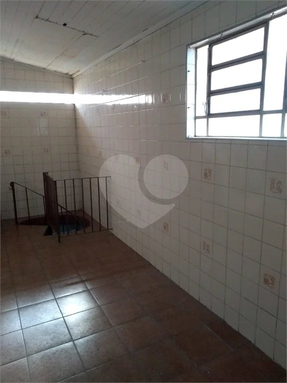 Imóvel Comercial com 6 Quartos e 2 banheiros à Venda, 445 m²