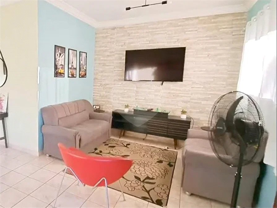 Belíssima casa com 04 dormitórios em Itanhaém