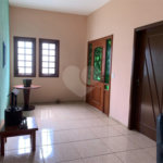 Casa ampla à venda no Vale das Flores em Atibaia