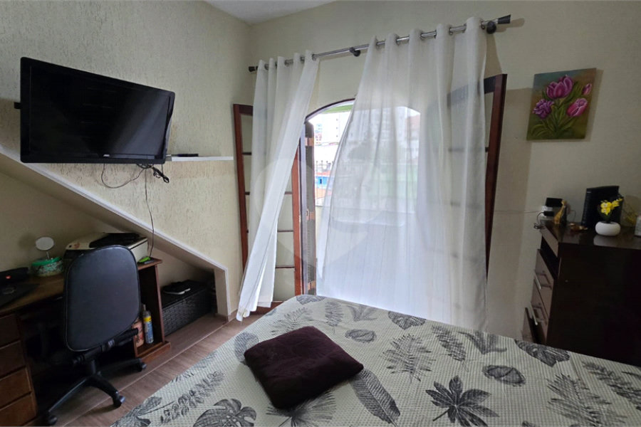 SOBRADO A VENDA FEITO PARA RENDA, FAMÍLIA GRANDE OU 2 CASAS | PRÓXIMO À ESTAÇÃO PIRITUBA!