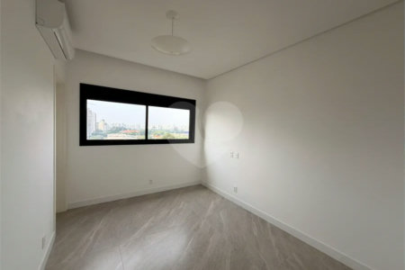 Apartamento para alugar com 2 suítes em Alto da Boa Vista, São Paulo, SP