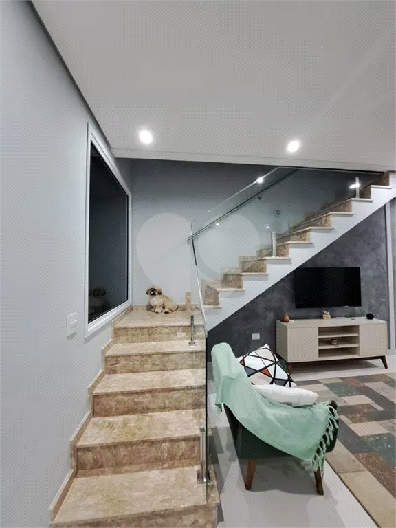 CASA A VENDA 163M², 3 DORMITORIOS,1 SUITE, 2 VAGAS - JARDIM DAS INDUSTRIAS - SÃO JOSÉ DOS CAMPOS/SP.
