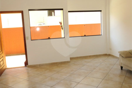 Sobrado à venda na Saúde -2/3 Quartos, 1/2 suítes, 2 Vagas na garagem - metrô Praça da Árvore