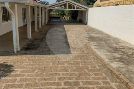 Indaiatuba- Recreio Internacional Viracopos - Terreno com 1000 ms - construido 200 ms - Sobrado com 3 dorms, 1 suite, Ar condicionado nos quartos e sala, cozinha com armários, cooktop, ampla varanda - Quiosque com churrasqueira e piscina , playground, garagem, deposito - R$ 1.500.000,00 - não ace