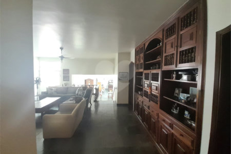 Casa Imponente à Venda no Bairro Santa Mônica – São Carlos