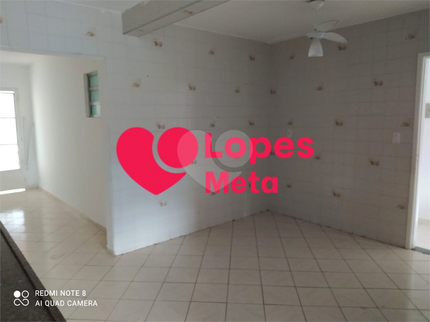 CASA À VENDA VISTA VERDE 250m², 4 DORMITORIOS, 3 BANHEIROS 2 VAGAS EM SÃO JOSÉ DOS CAMPOS/SP