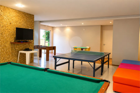 Cobertura de 260 m² em São Bernardo do Campo, com 4 dormitórios, 3 suítes, piscina privativa, espaço gourmet e vista livre. Viva esse privilégio! Agende sua visita e encante-se!