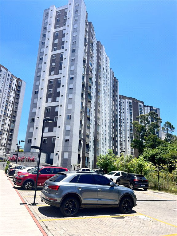 Apartamento com 2 dormitórios , à venda em Itaquera.
