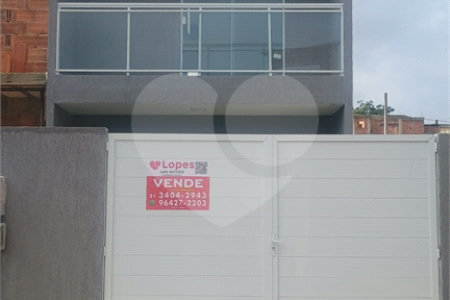 CASA ESTILO CONTEMPORANEO DUPLEX NO MENDANHA