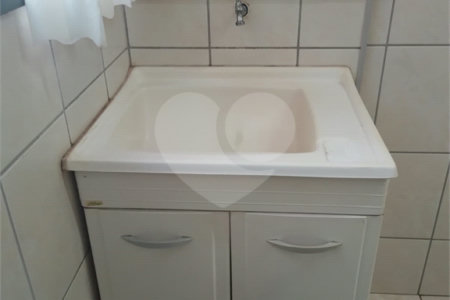 Apartamento à venda no Condomínio Álvaro Dziabas