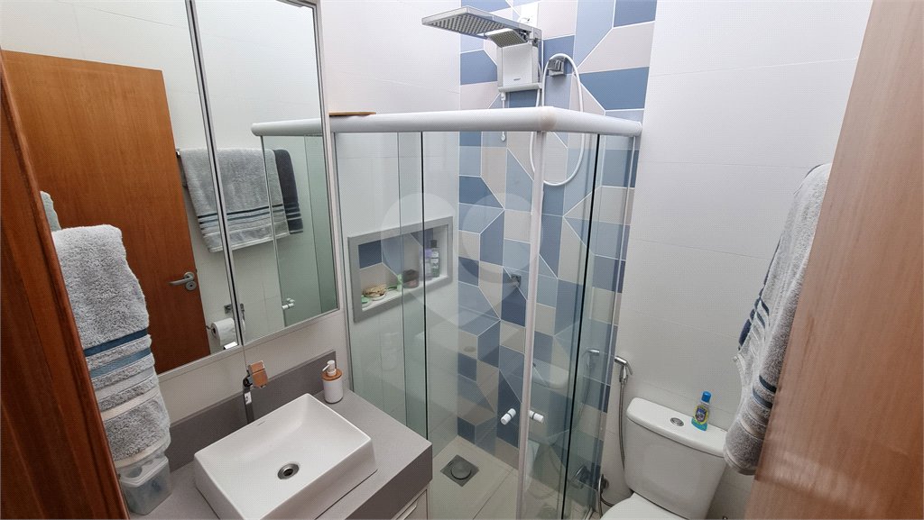 Casa no Condomínio Flamboyant II a venda .