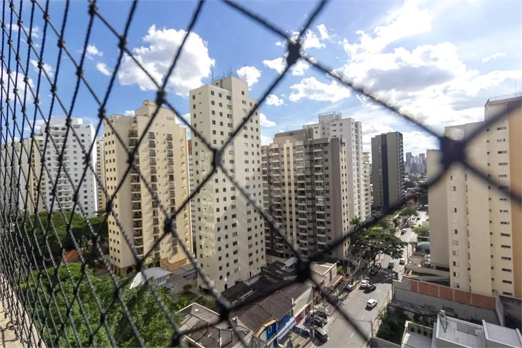 APARTAMENTO A VENDA NO BROOKLIN COM 3 QUARTOS 2 SUITES