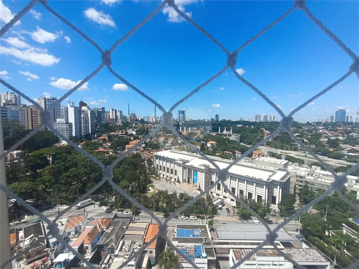 Apartamento em Higienópolis com 4 quartos e 3 vagas