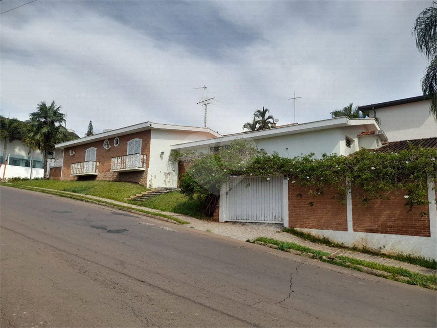 Casa Imponente à Venda no Bairro Santa Mônica – São Carlos