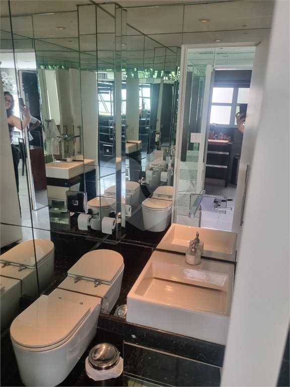 Apartamento à venda com 2 suítes em Cerqueira César, São Paulo, SP