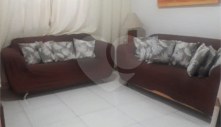 Casa Térrea à venda com 3 quartos em Jardim Nadir, São Paulo, SP