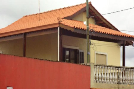 Casa à venda com 3 quartos, sendo 1 suíte,  em Jardim Esmeralda, São Paulo, SP