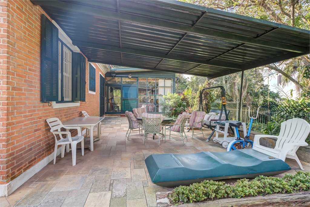 Casa à venda com 6 quartos, sendo 4 suítes, em Guarapiranga, São Paulo, SP