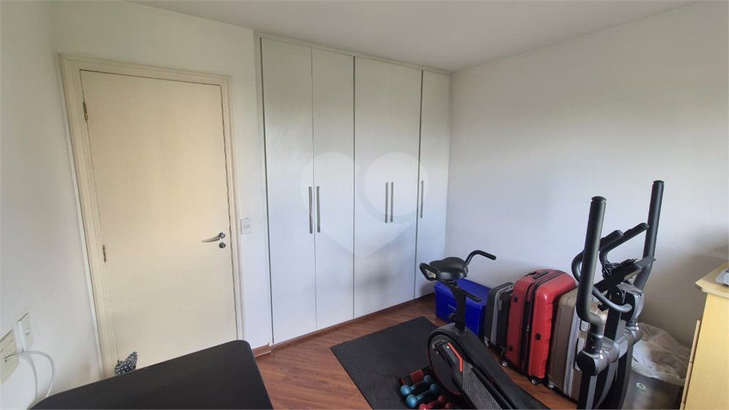 Apartamento à venda com 3 quartos, sendo 1 suíte,  em Jardim Marajoara, São Paulo, SP