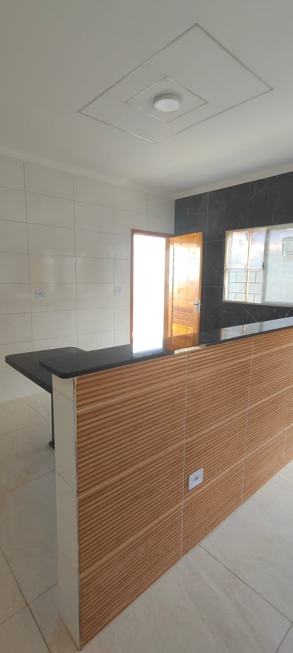 Casa à venda com 2 quartos, sendo 1 suíte, Itanhaém - SP