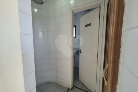 Apartamento 2 quartos, sacada e vaga em Santa Cecília