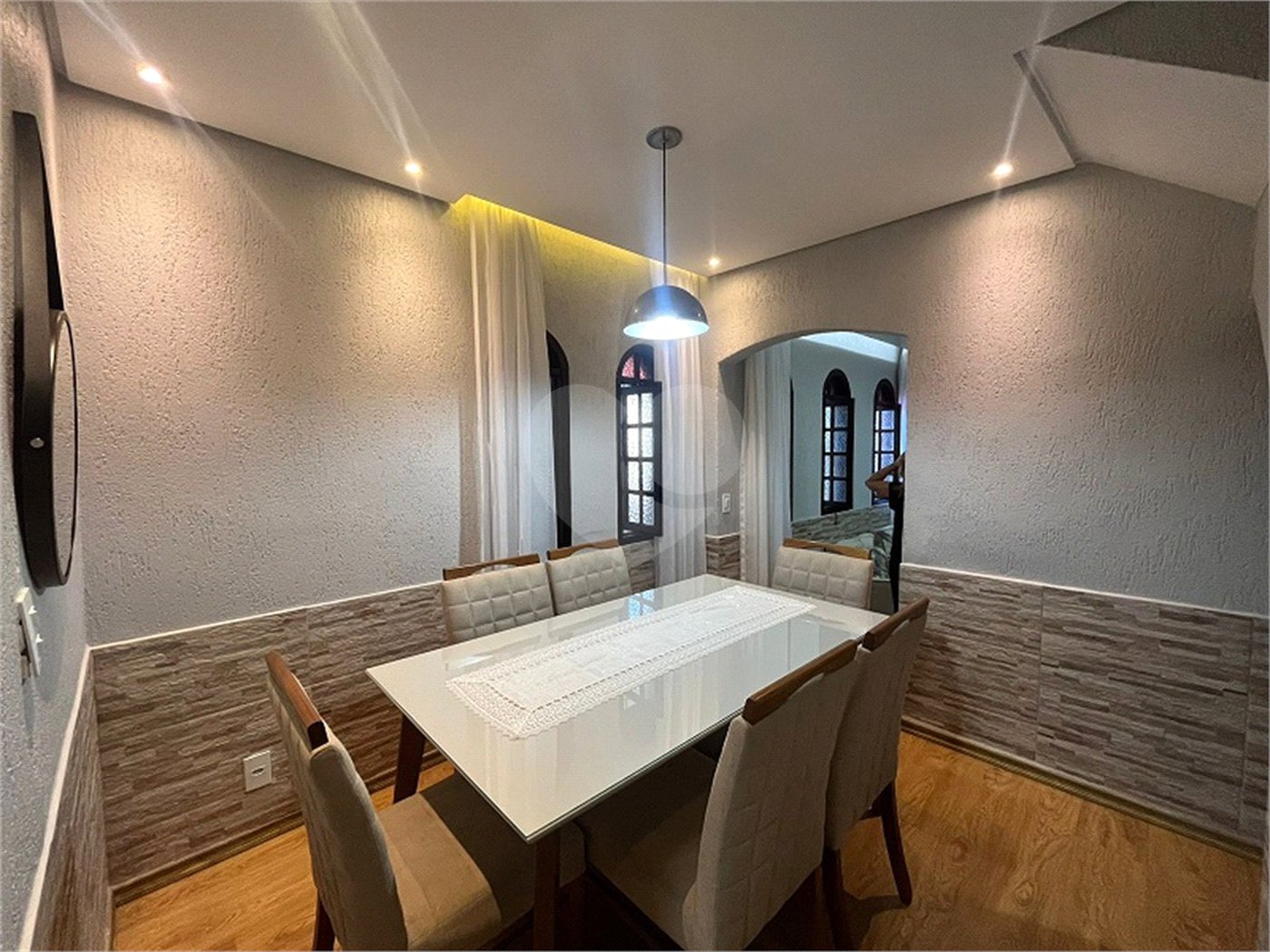 Casa com piscina disponivel para venda com 250m² - Jardim Paris / SP
