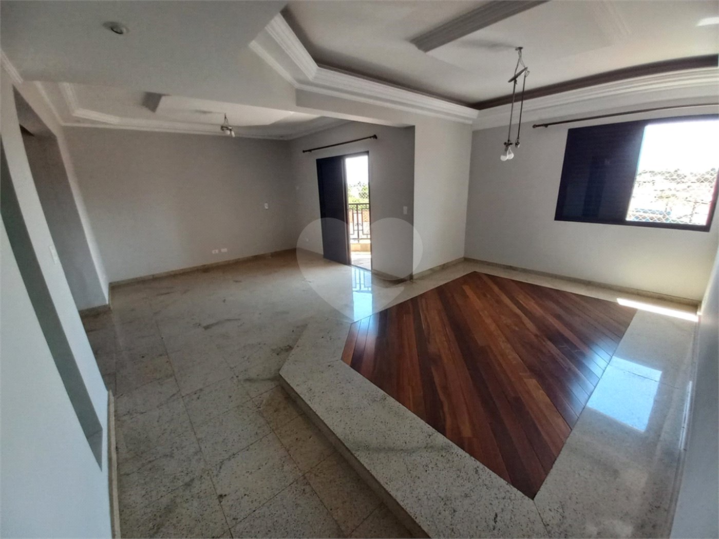 Duplex no Edifício Acapulco.