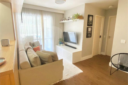 Apartamento à venda Vila Gumercindo - 2 dormitórios, 1 suíte, 1 vaga