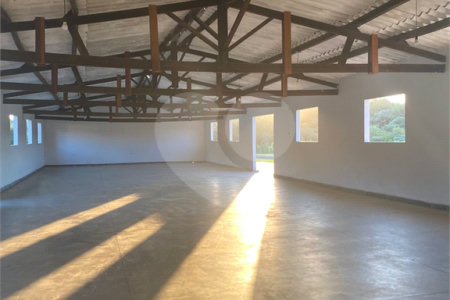 Sítio à Venda – 76.000m² com 5 casas de aluguel | Chácara Instância dos Reis – Monte Mor/SP