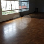 Apartamento à venda no bairro Bela Vista.
