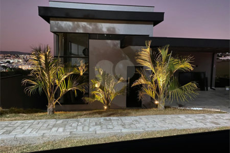 Casa com 3 suites e piscina - Condominio Villa Real - Bragança Paulista
