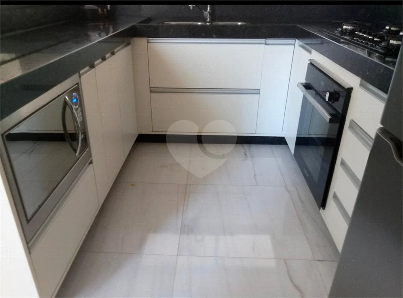 Sua nova casa com piscina e área gourmet te espera! no Golden Park em Hortolandia