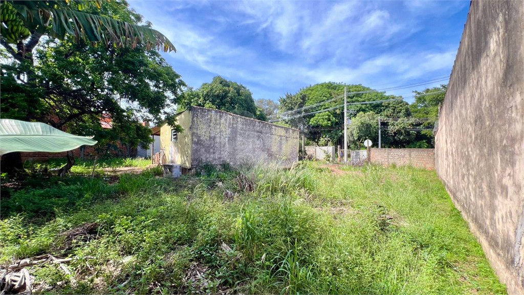 Terreno à Venda no Jardim Tangará