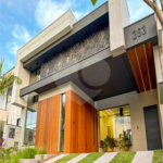 Indaiatuba - Condominio Sapezal - R$ 2.400.000,00 - Área Total 360,00 m² - Área Construída 213,32 m² - TÉRREA - 03 suítes sendo a master com closet; - Escritório; Lavabo; Cozinha com cooktop e planejados; Gourmet com churrasqueira; Ambientes preparados para ar condicionado; Piscina com cascata,