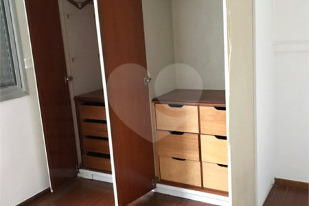 Apartamento 2 dormitórios à venda na Vila mariana.