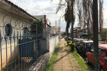 CASA À VENDA COLOCADA COM A SANTA CASA